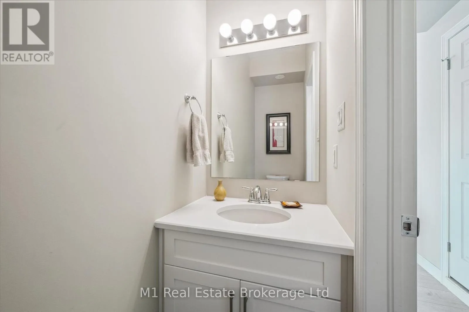 22 - 39 KAY CRESCENT, #22