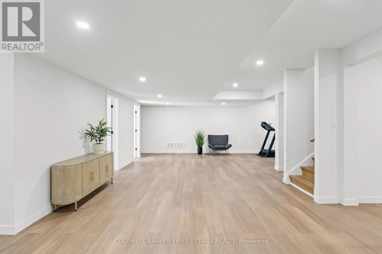 5398 MANSEL CRESCENT