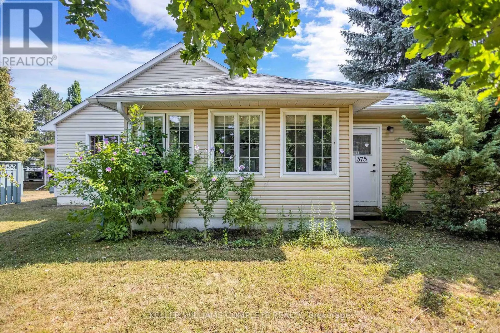 375 SILVERBIRCH BOULEVARD