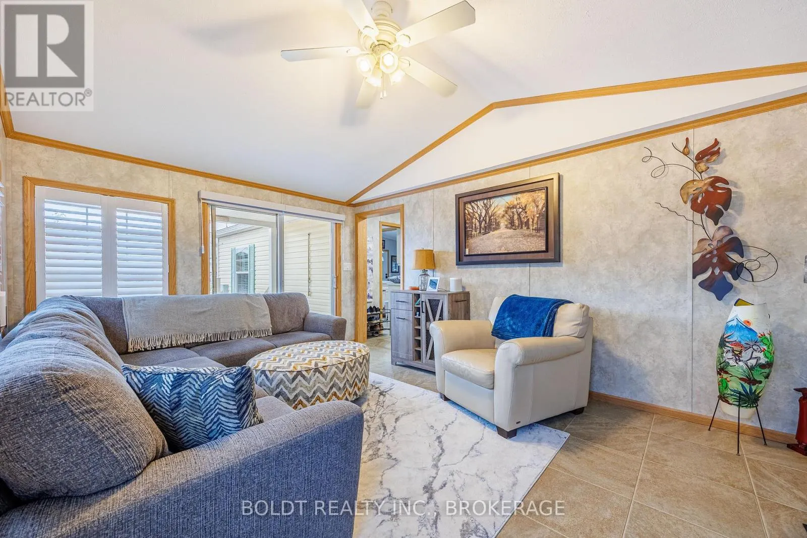 101 - 3033 TOWNLINE ROAD, #101
