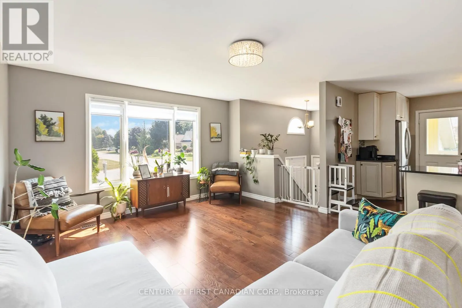 14 BLOSDALE CRESCENT