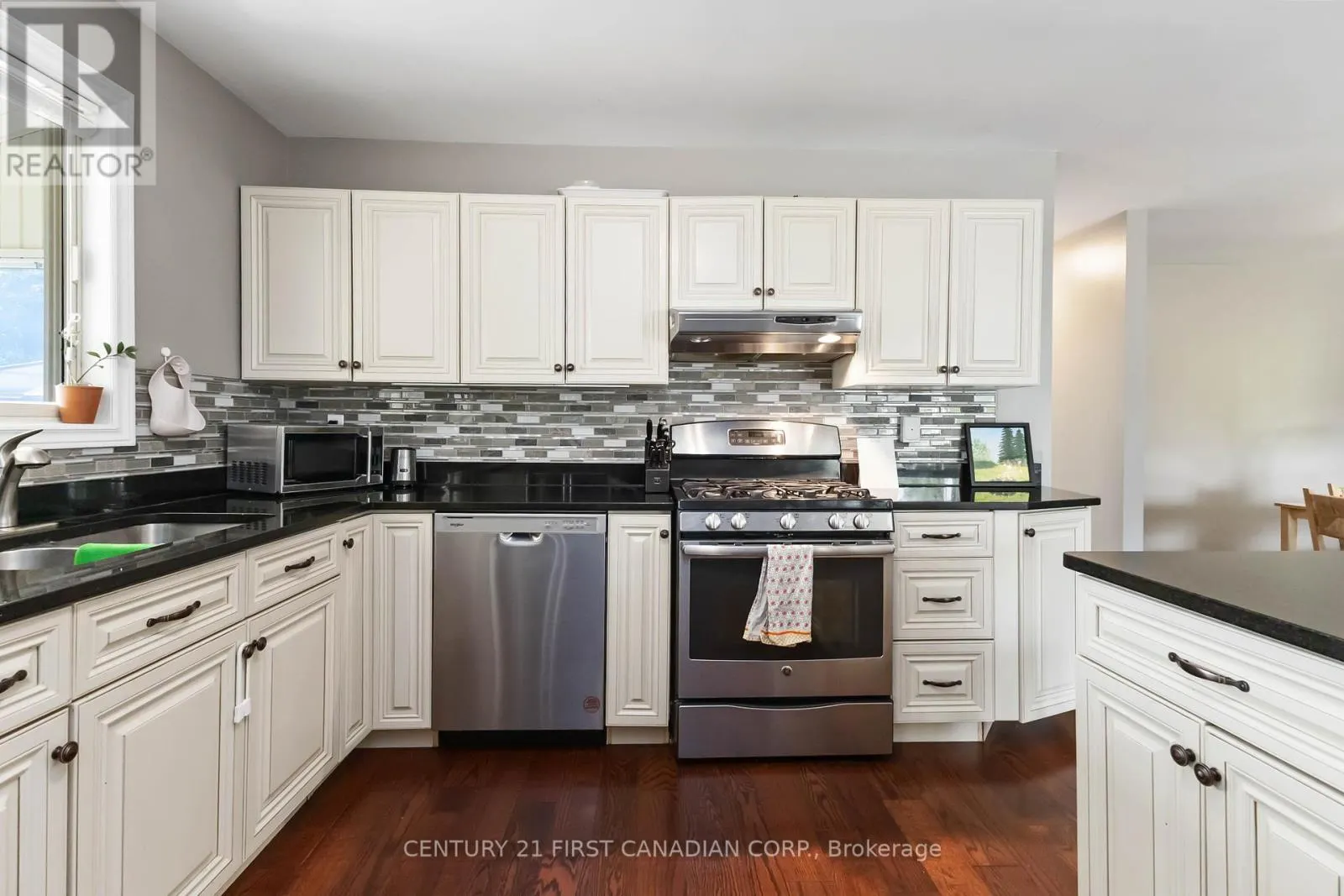 14 BLOSDALE CRESCENT