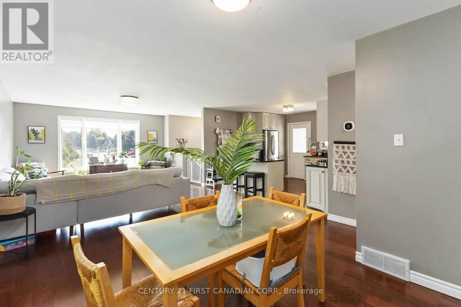14 BLOSDALE CRESCENT