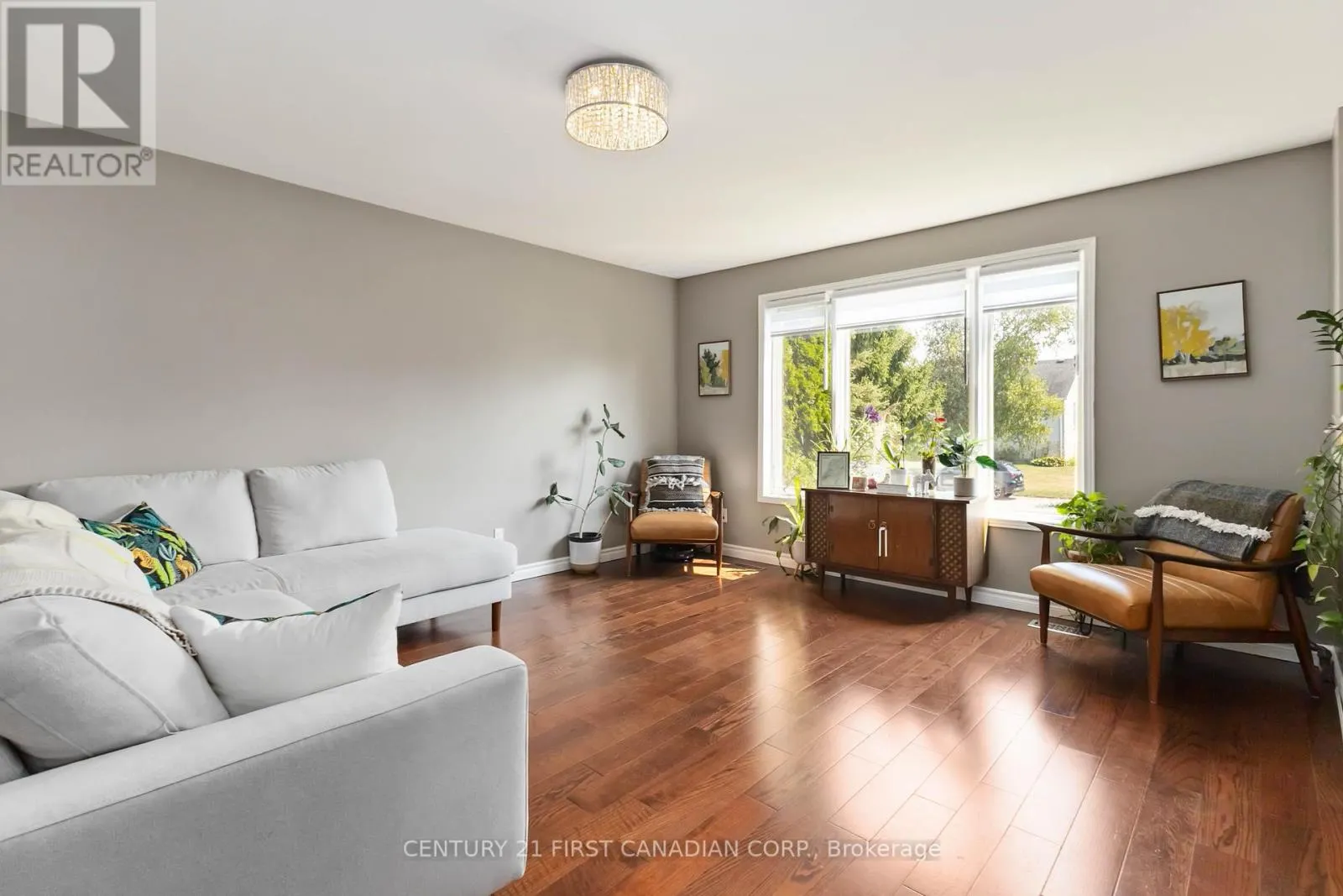 14 BLOSDALE CRESCENT