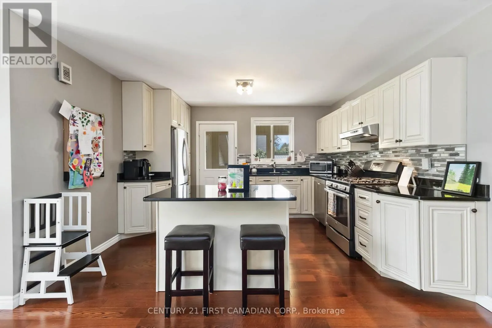 14 BLOSDALE CRESCENT
