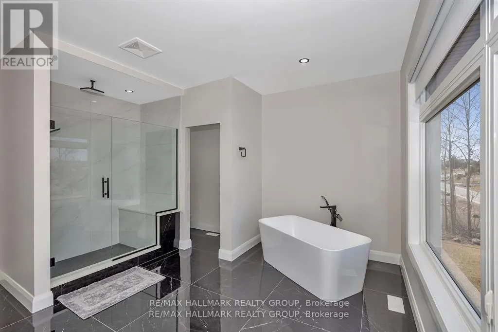 595 SHOREWAY DRIVE