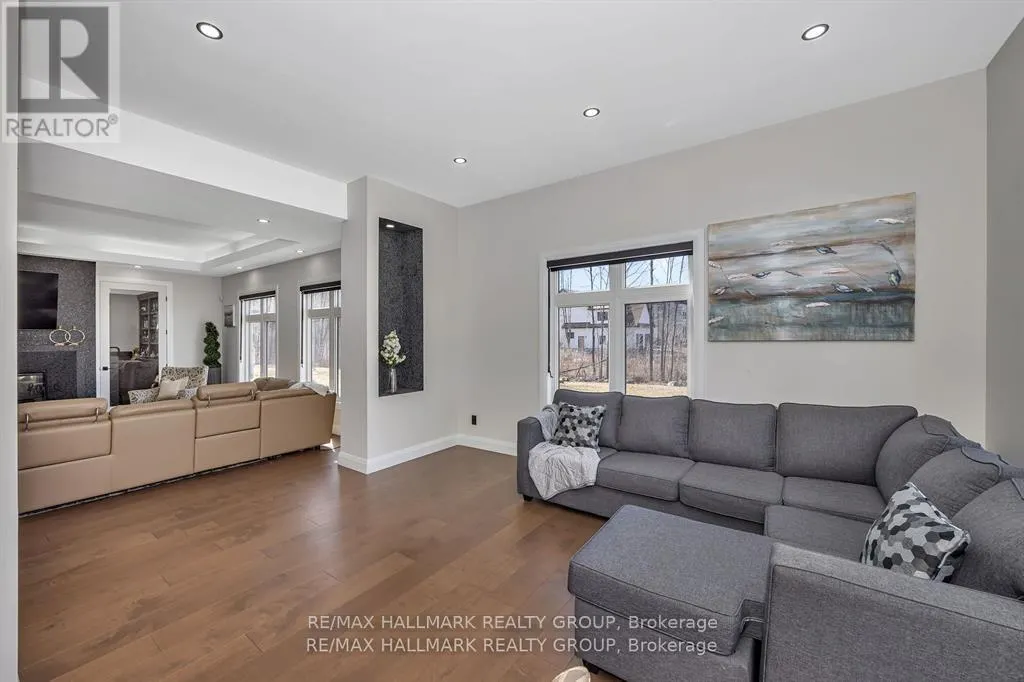 595 SHOREWAY DRIVE