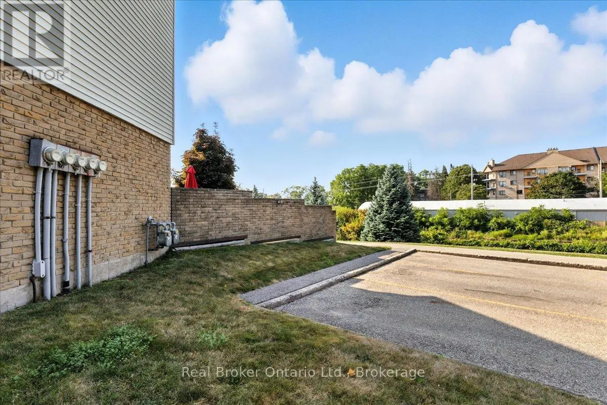 41 - 415 MORGAN AVENUE, #41