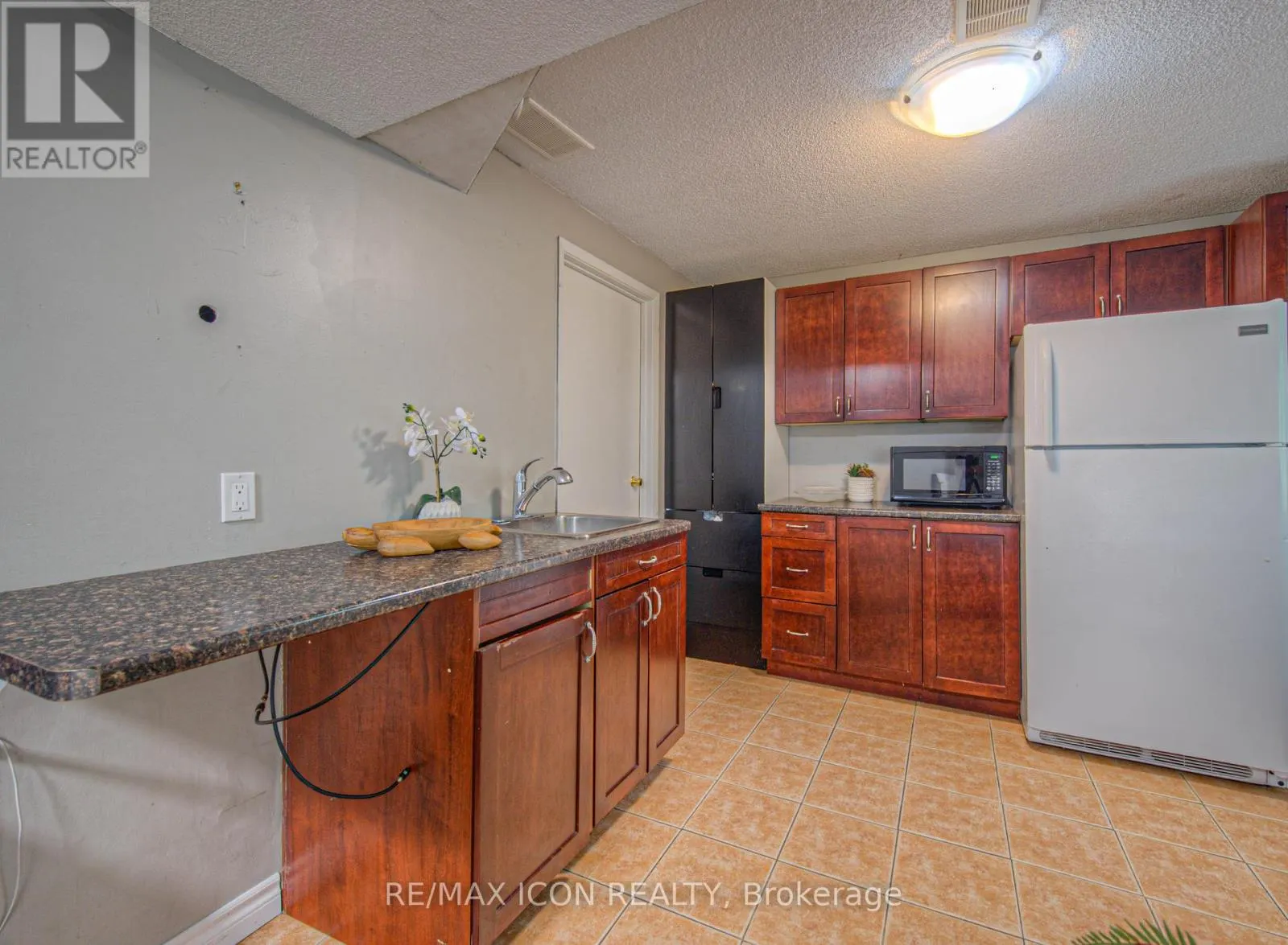 37 - 54 GREEN VALLEY DRIVE