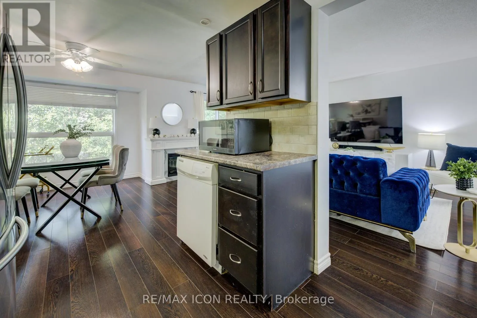 37 - 54 GREEN VALLEY DRIVE