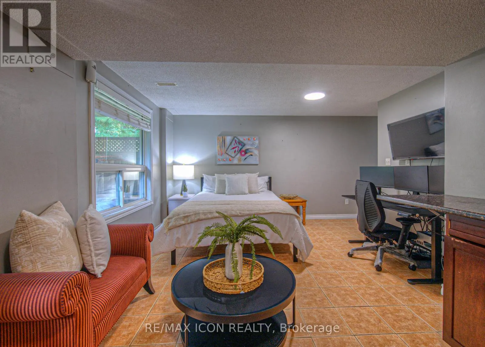 37 - 54 GREEN VALLEY DRIVE