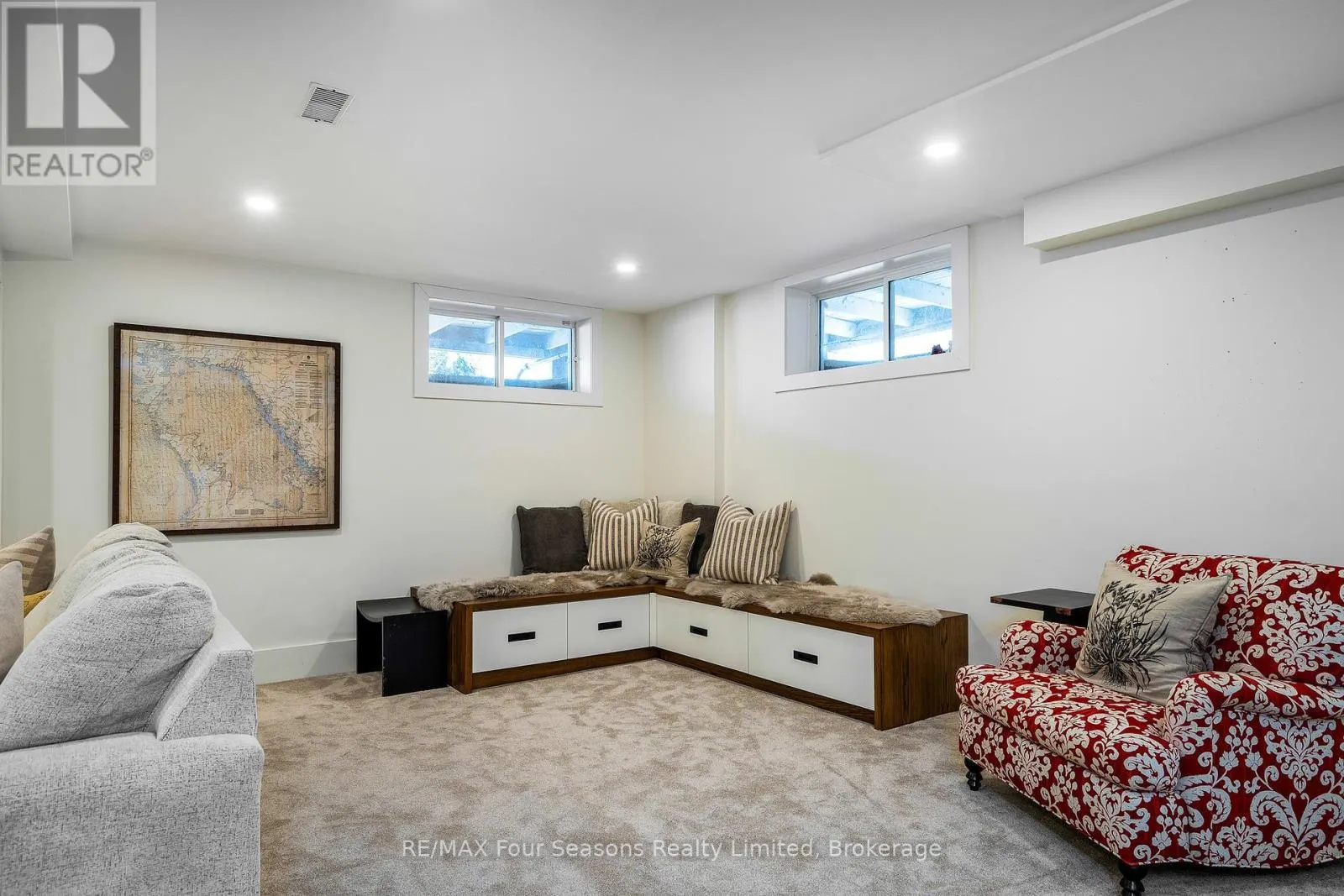 141 ASPEN WAY