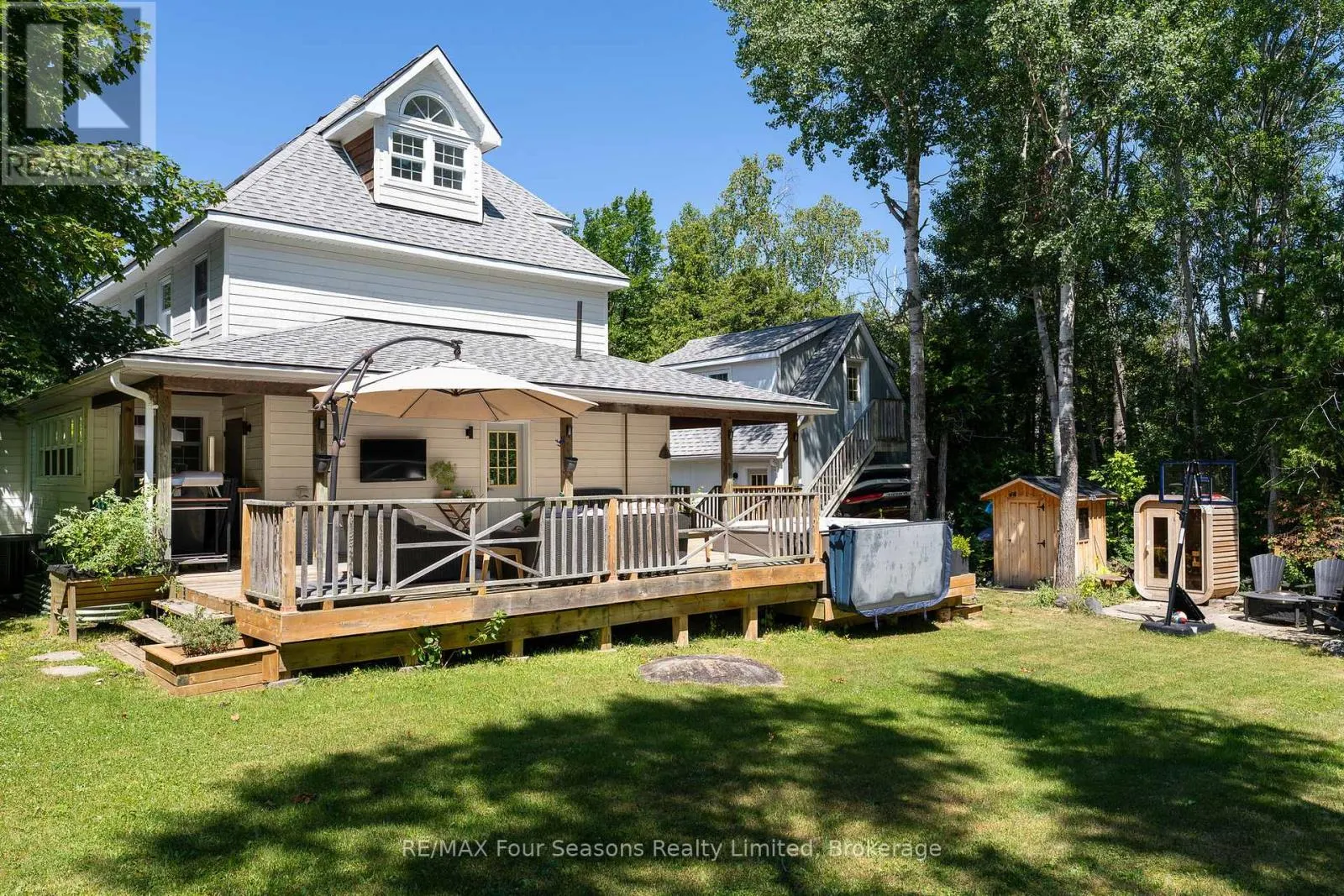 141 ASPEN WAY