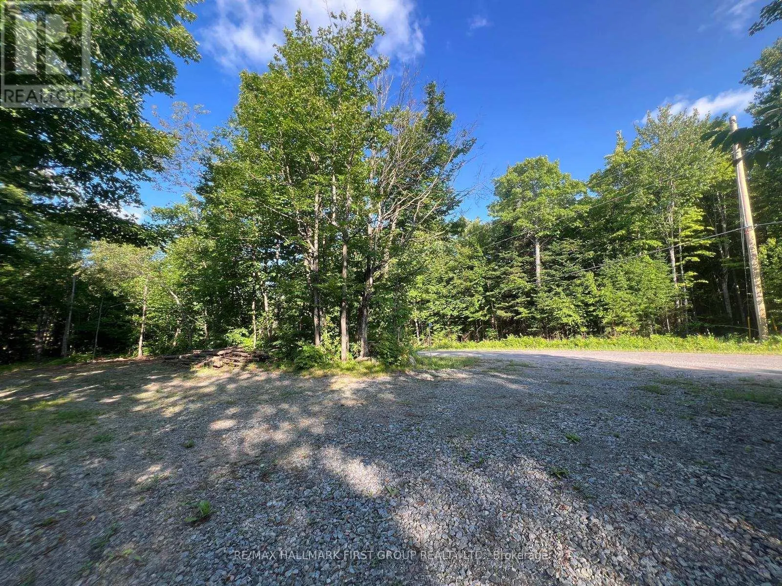 678 CENTREVIEW ROAD