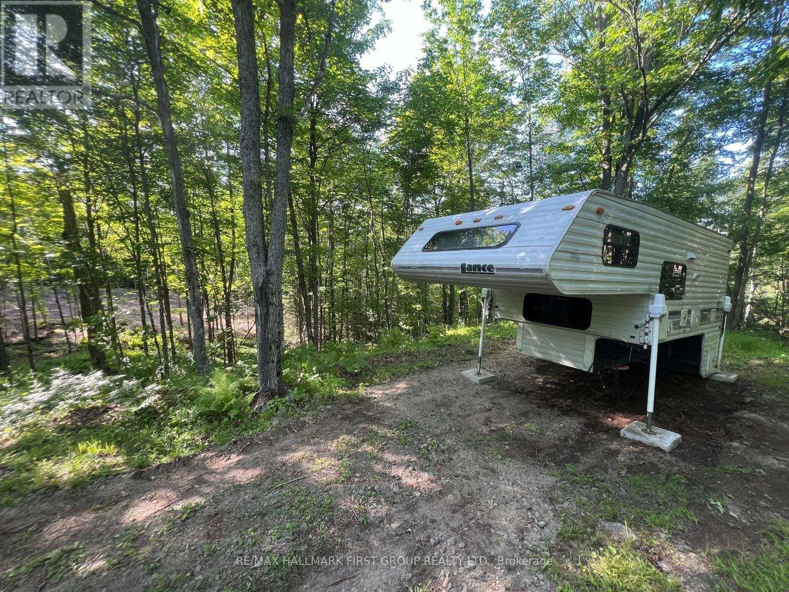 678 CENTREVIEW ROAD