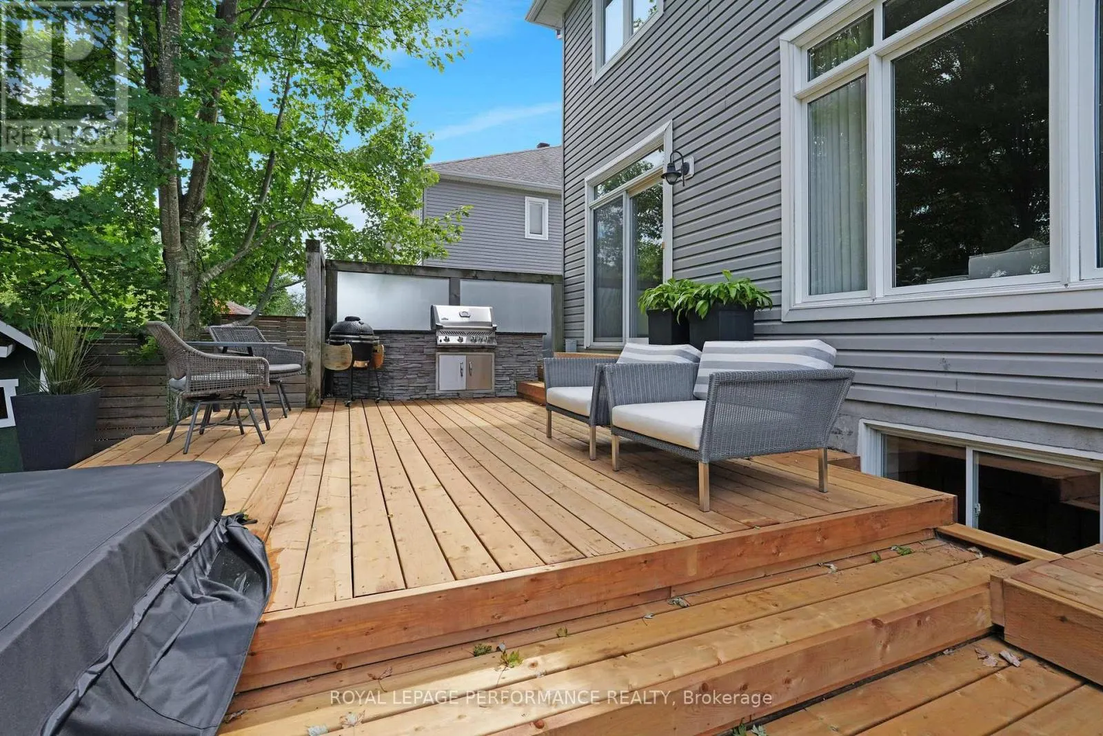 179 GRACEWOOD CRESCENT