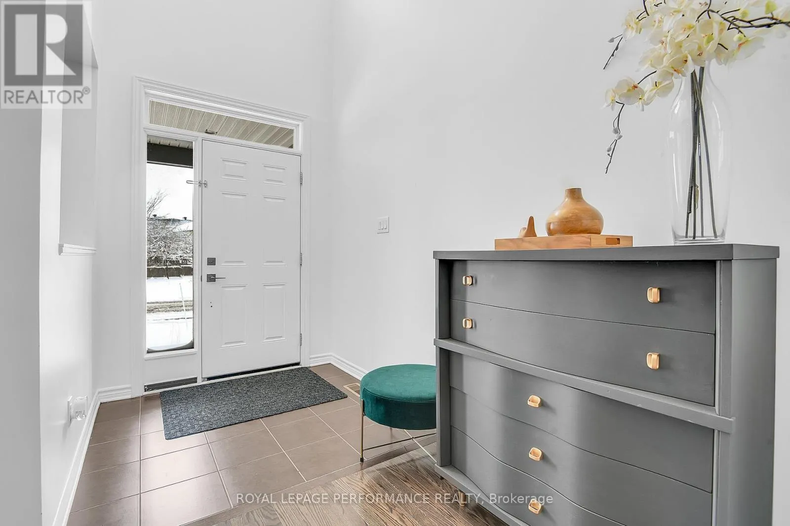 179 GRACEWOOD CRESCENT