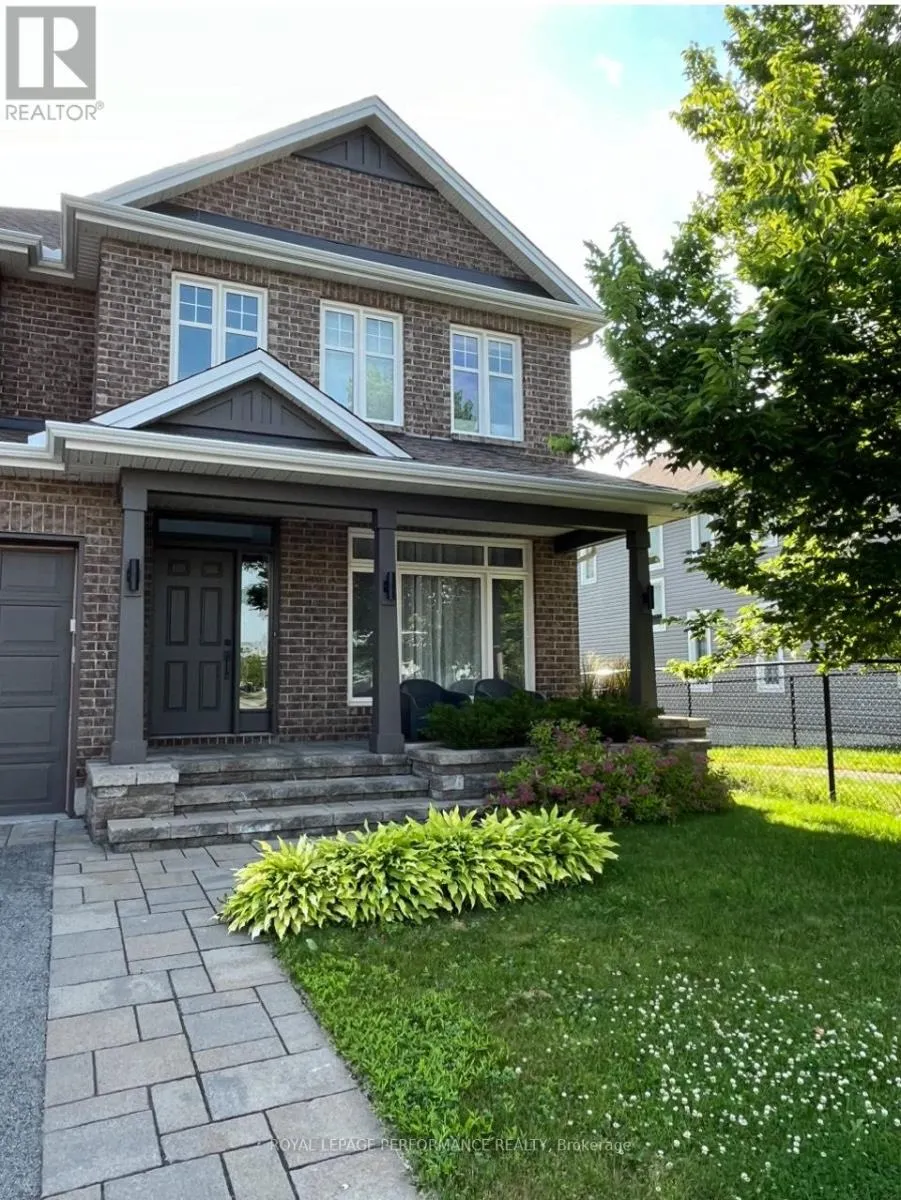 179 GRACEWOOD CRESCENT