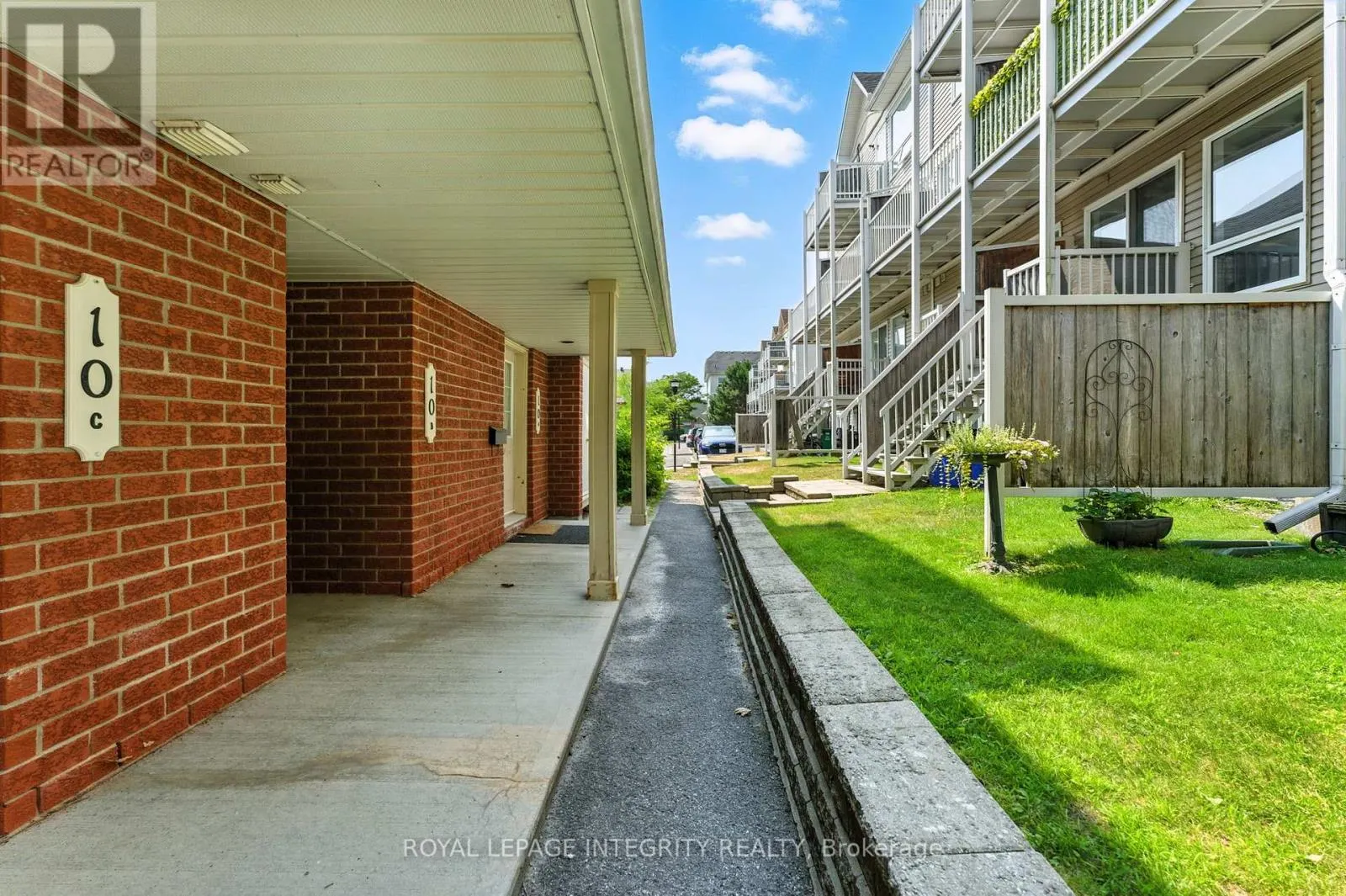 B - 10 DAYBREAK STREET