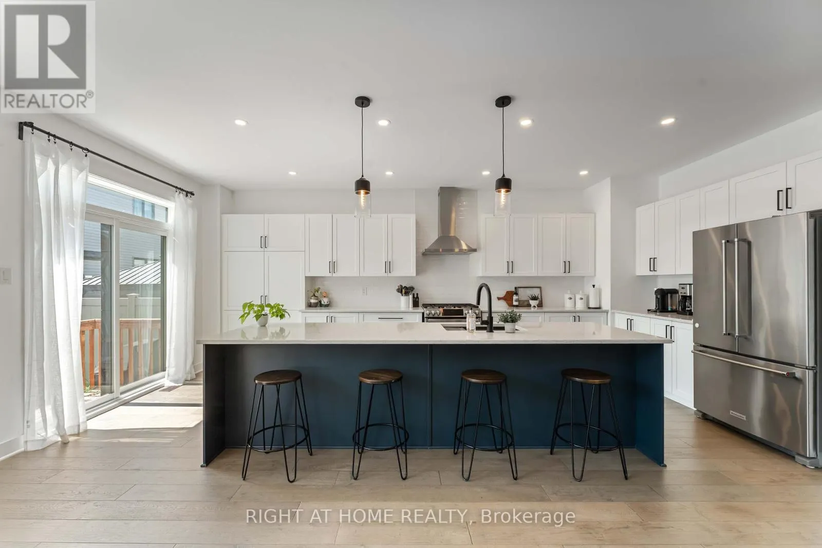 182 CREVASSE ROAD
