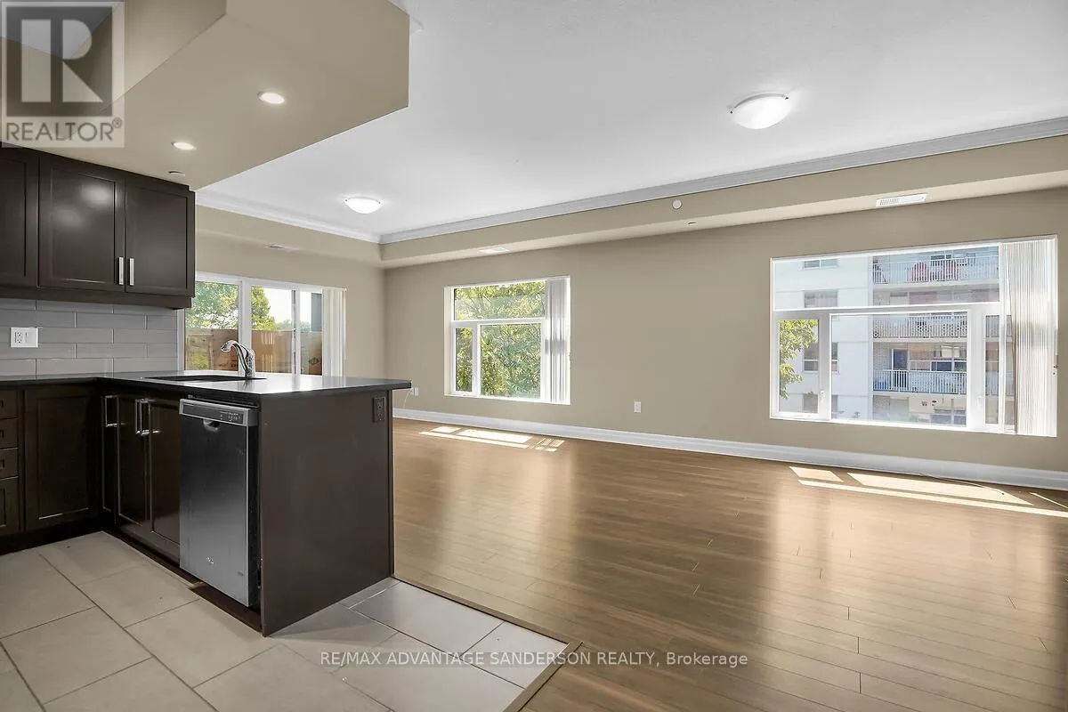 304 - 89 RIDOUT STREET S, #304