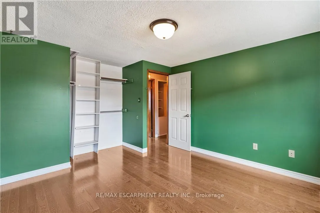 26 GLENASHTON DRIVE