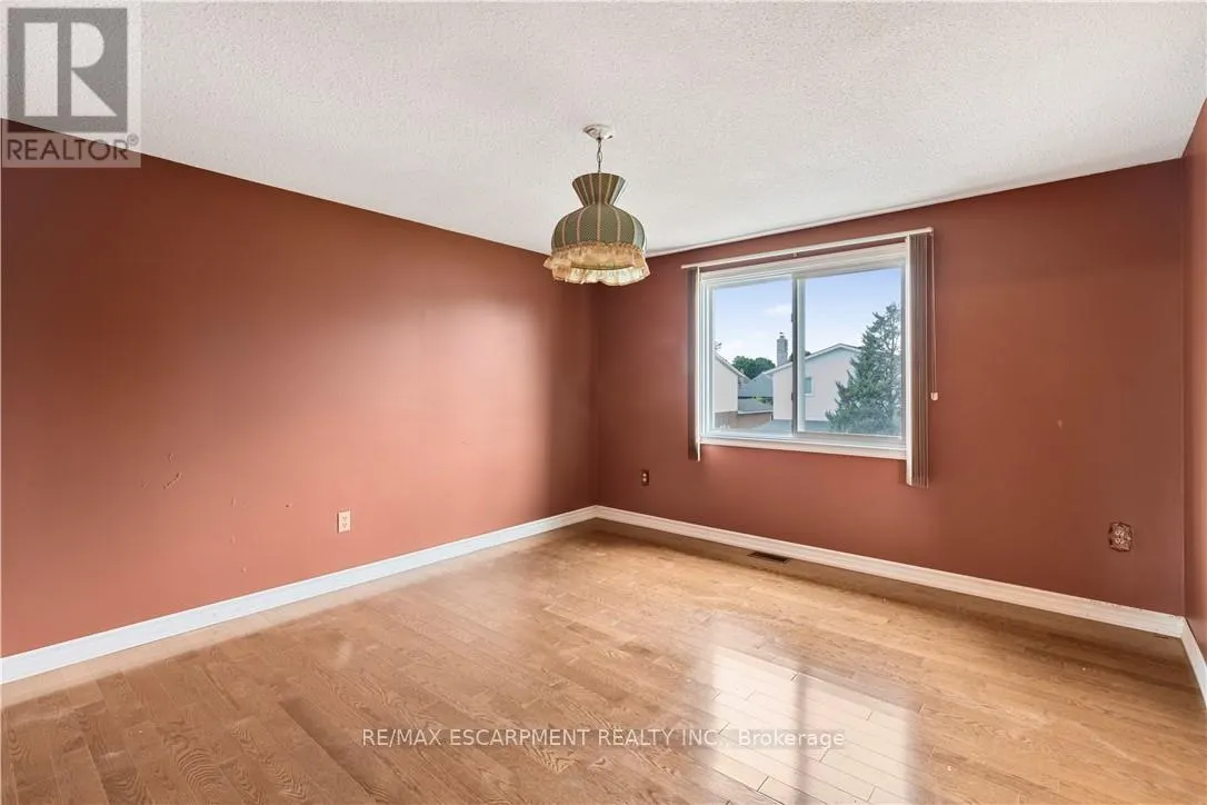 26 GLENASHTON DRIVE