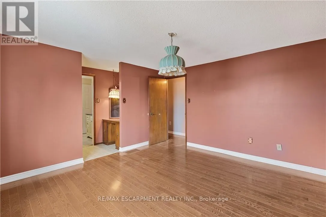 26 GLENASHTON DRIVE