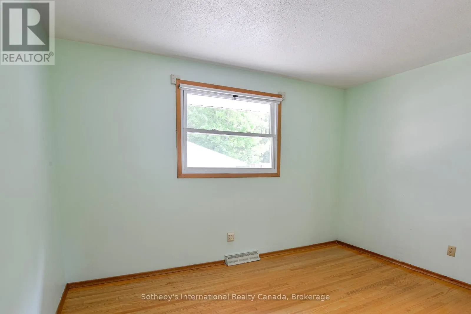 455 FAIRVIEW DRIVE