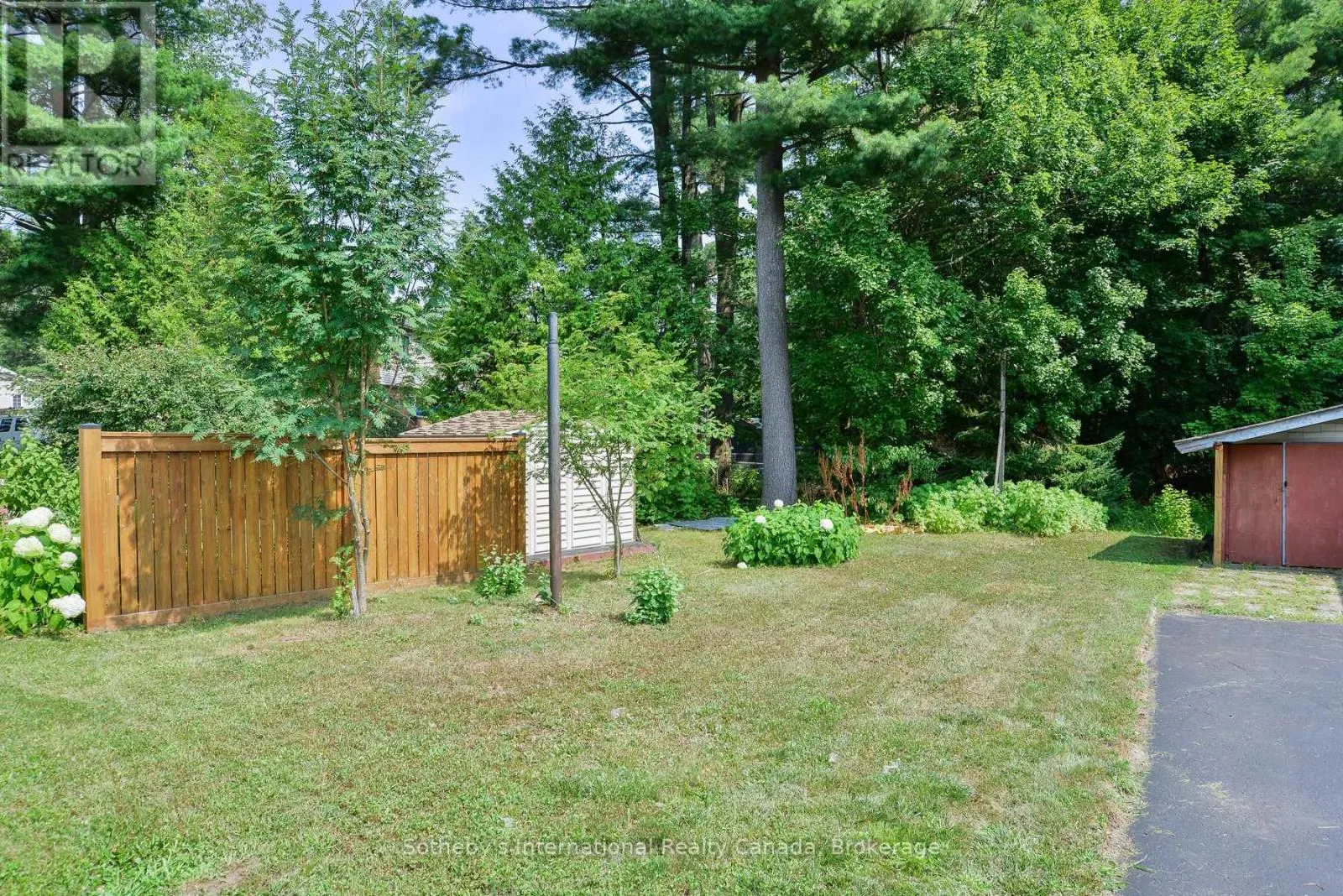 455 FAIRVIEW DRIVE