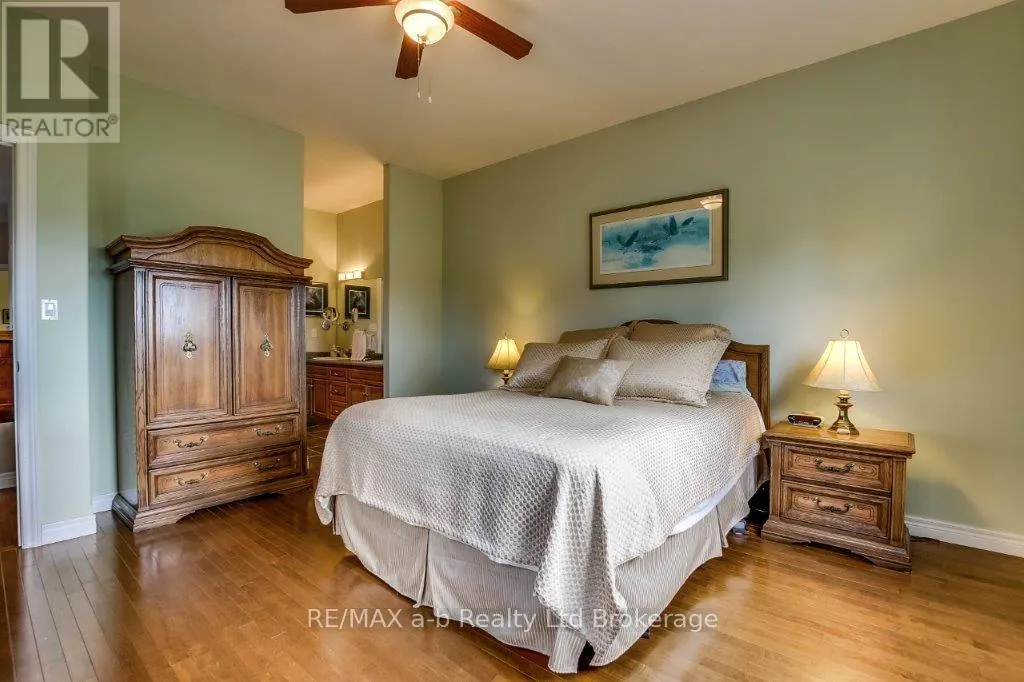 717 GARDEN COURT CRESCENT