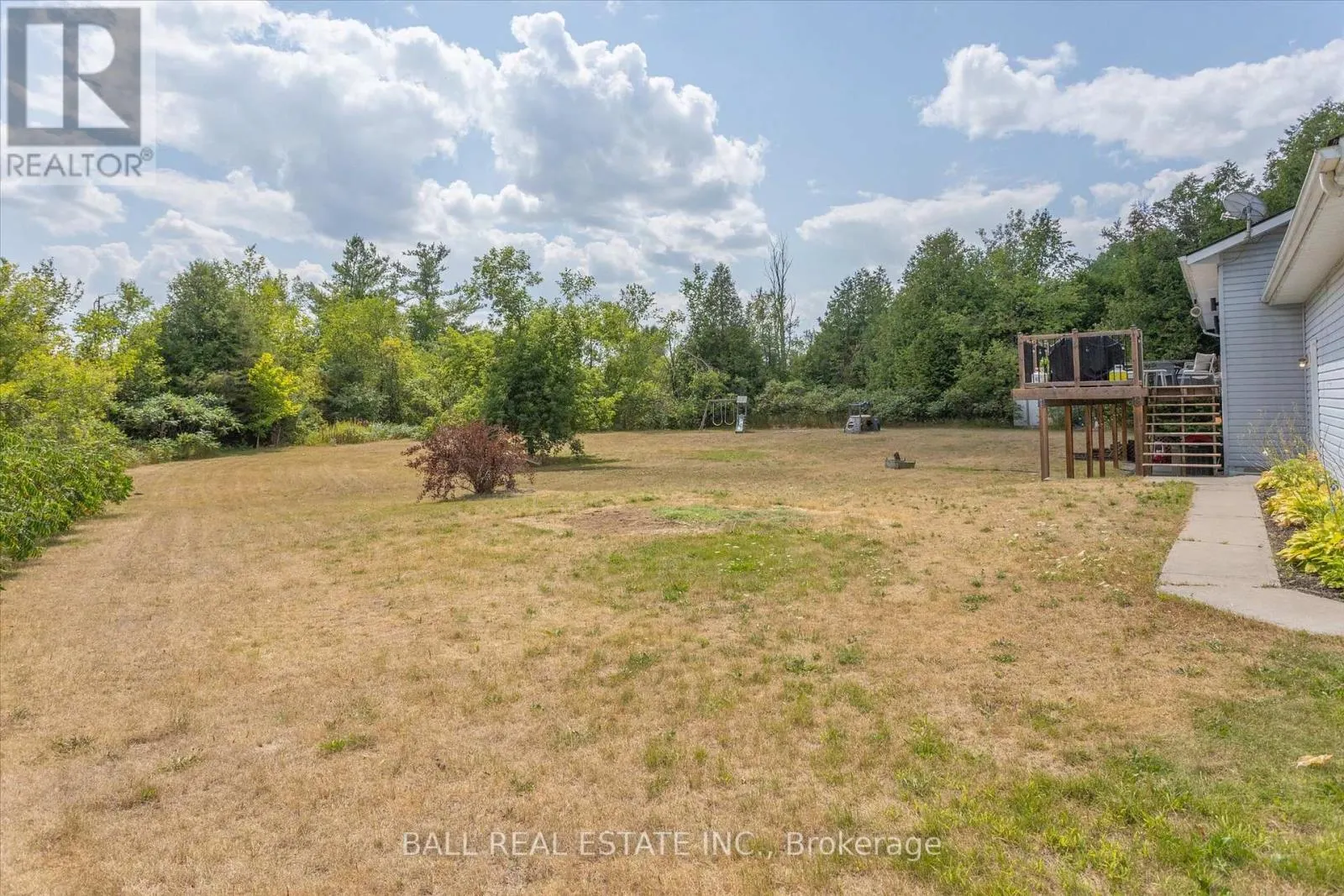 233 LONSBERRY LANE