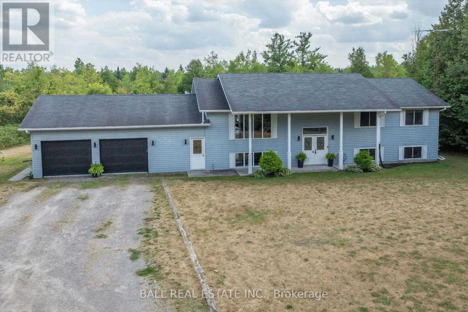 233 LONSBERRY LANE