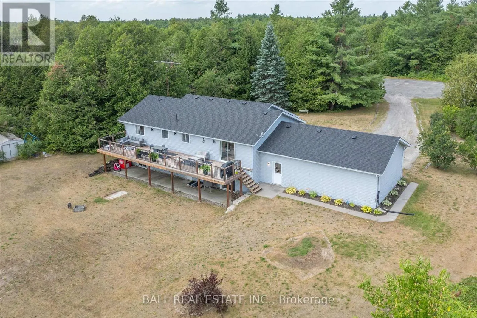 233 LONSBERRY LANE