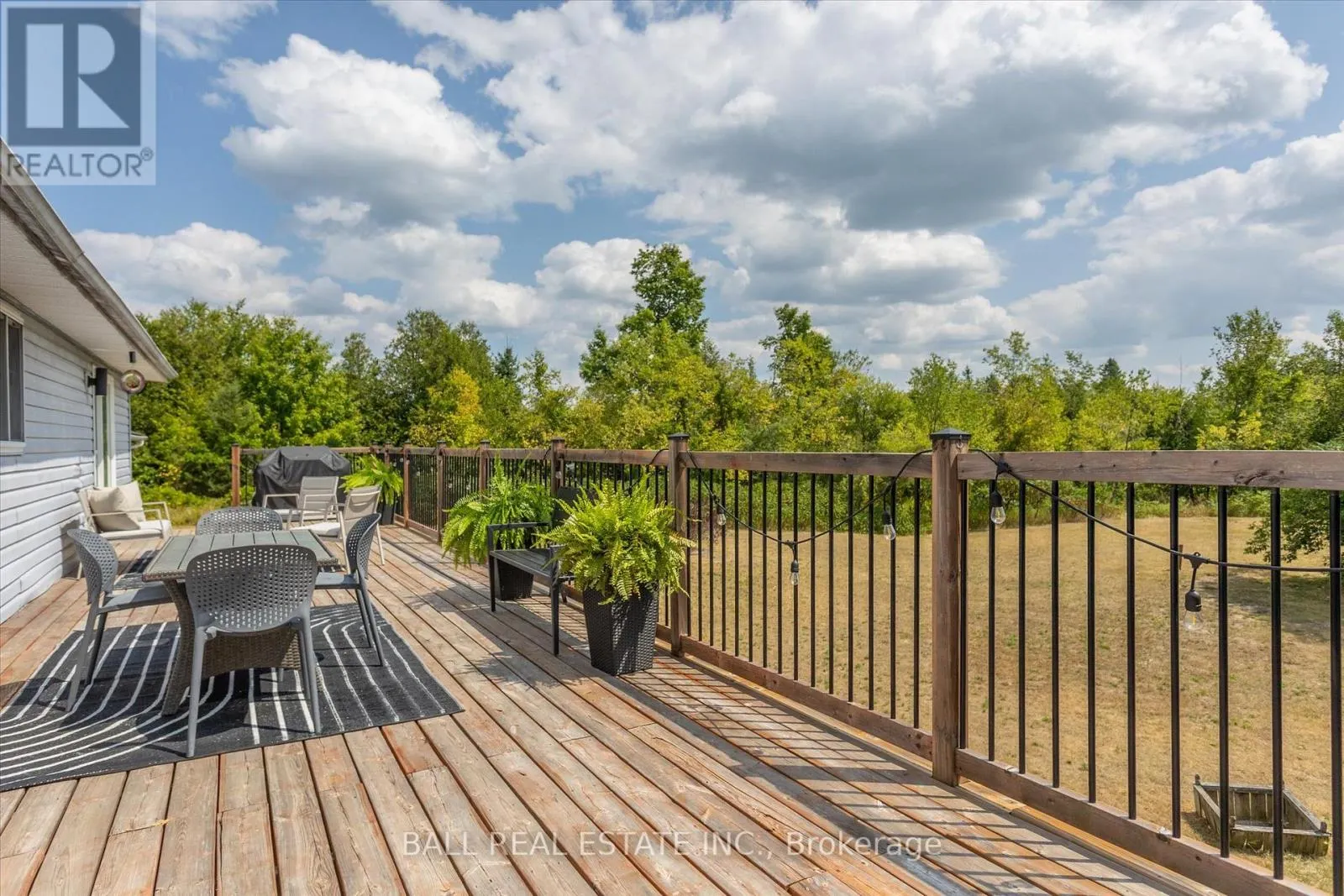 233 LONSBERRY LANE