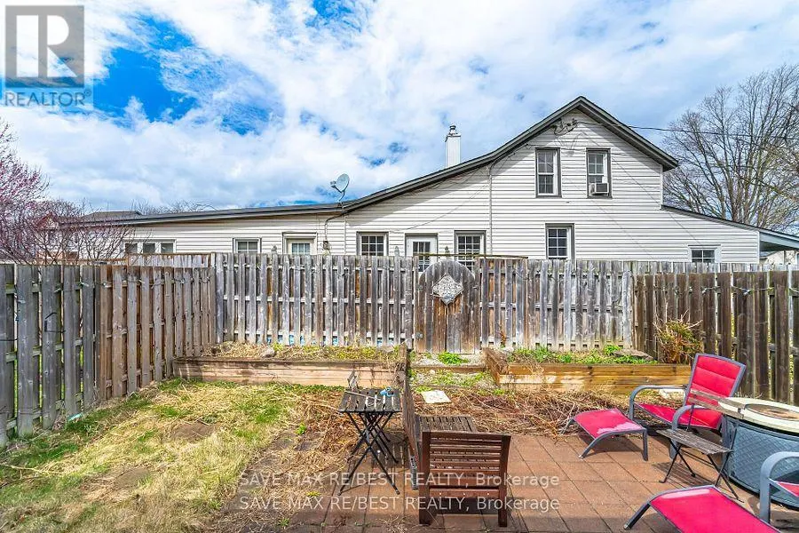 7 GLORY HILL ROAD