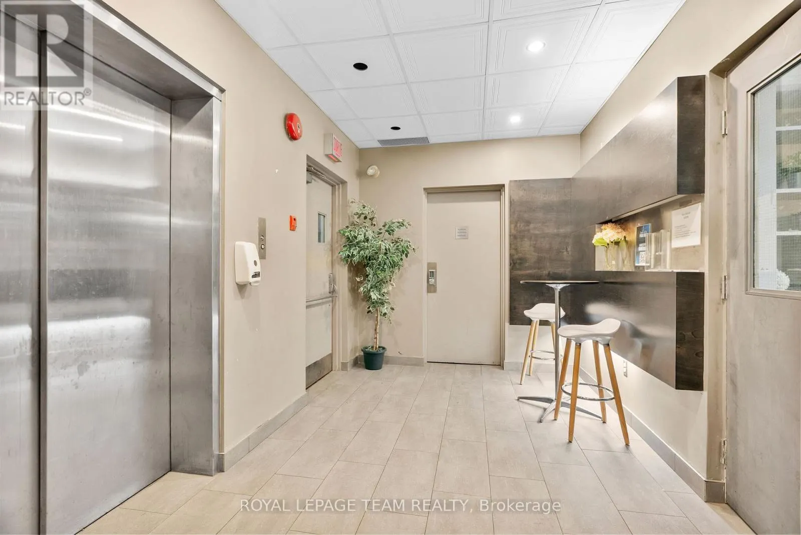 A01 - 450 RIDEAU STREET