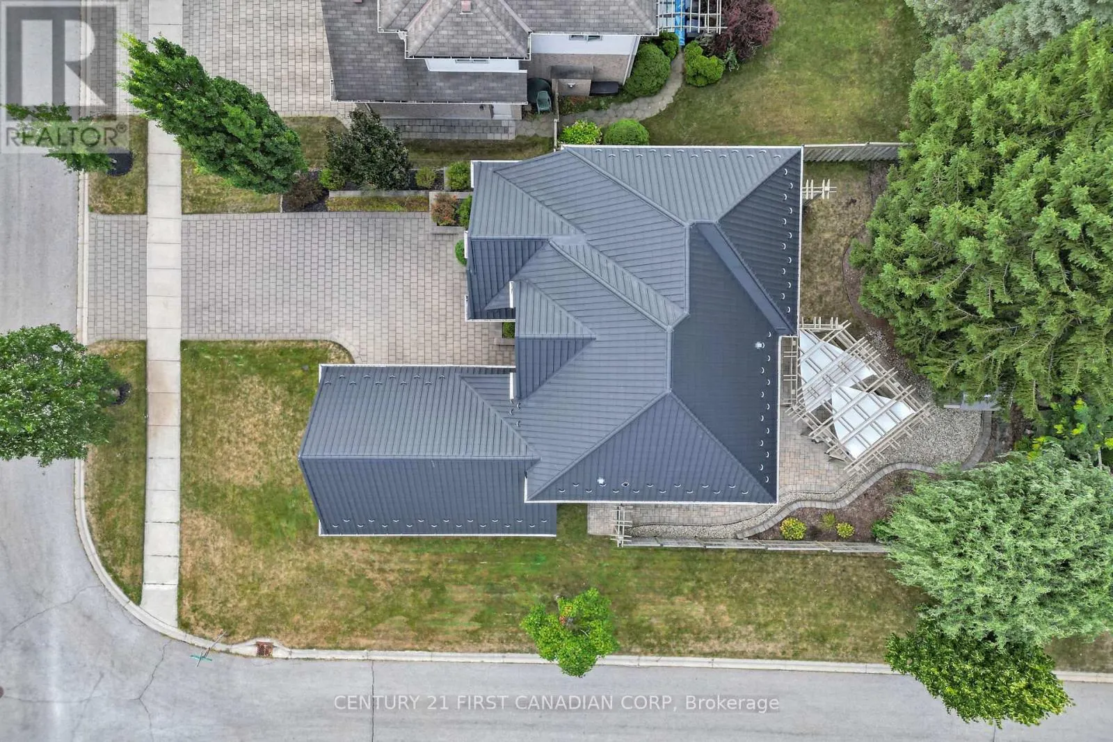 138 CHAMBERS AVENUE