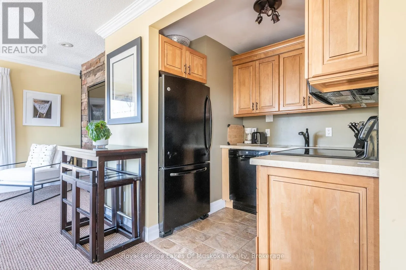 301 - 29 DEERHURST TENNISVIEW DRIVE, #301