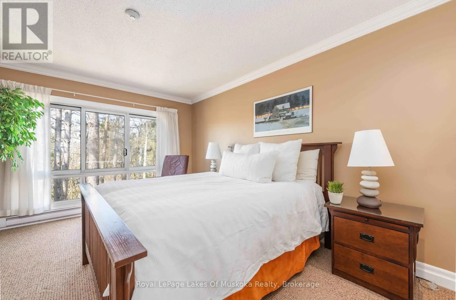 301 - 29 DEERHURST TENNISVIEW DRIVE, #301