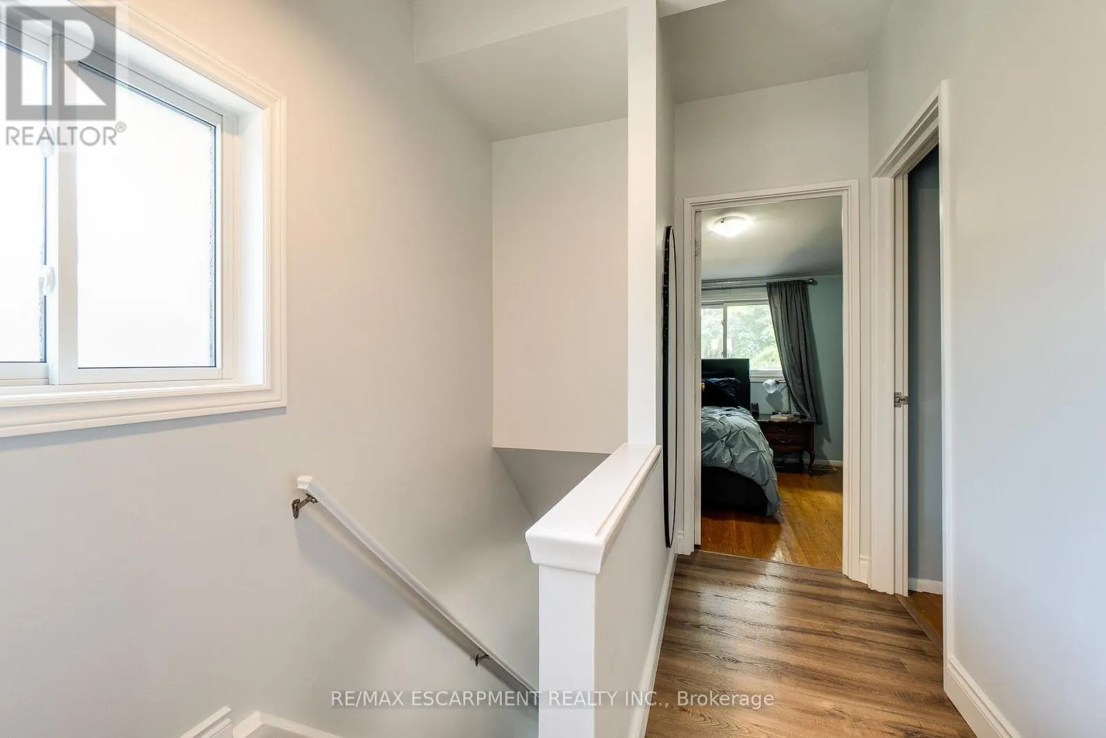 17 RONALDSHAY AVENUE