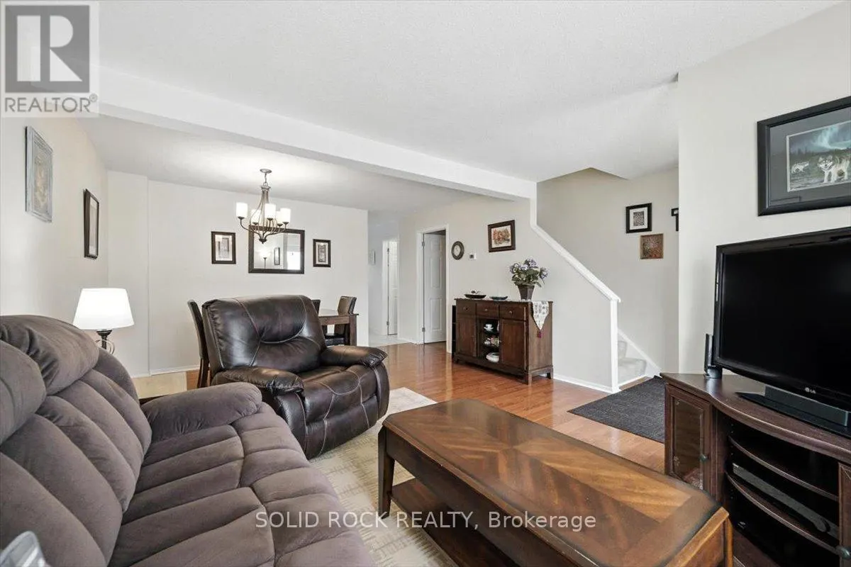 161 TEAL CRESCENT