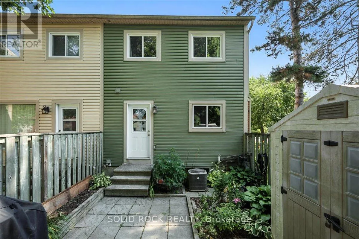161 TEAL CRESCENT