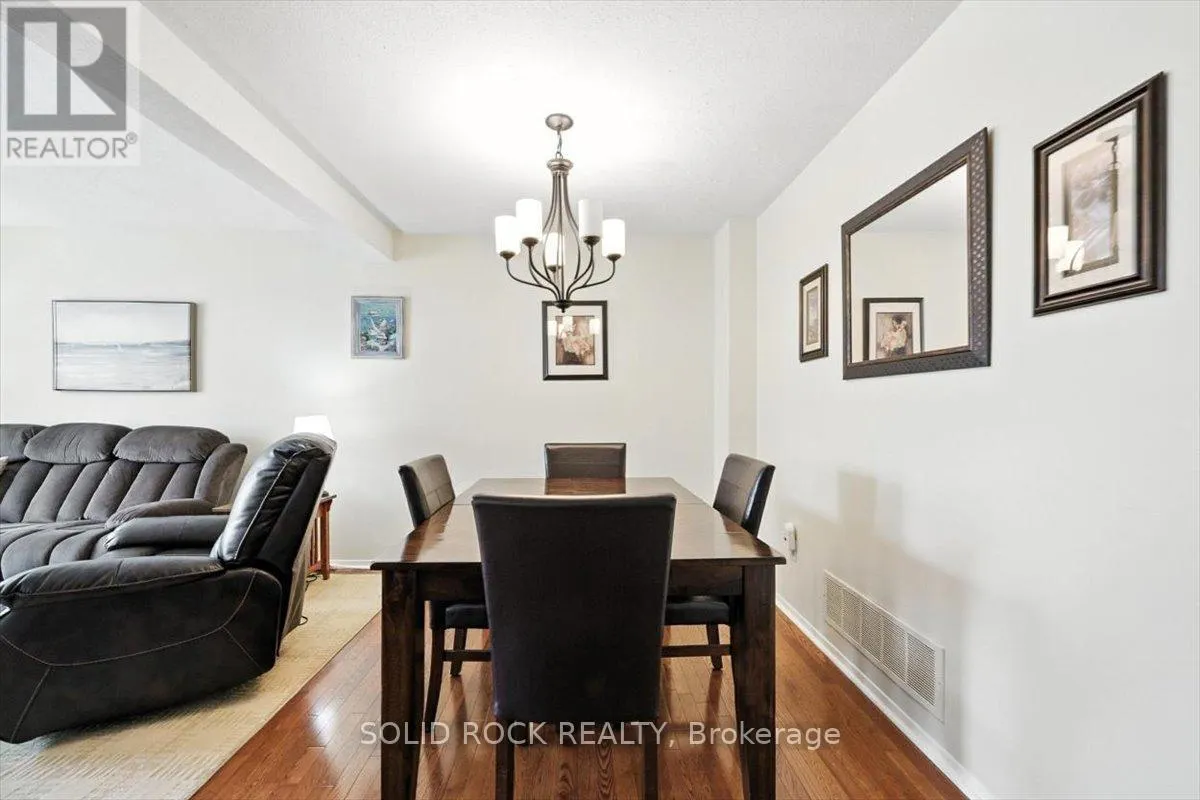 161 TEAL CRESCENT