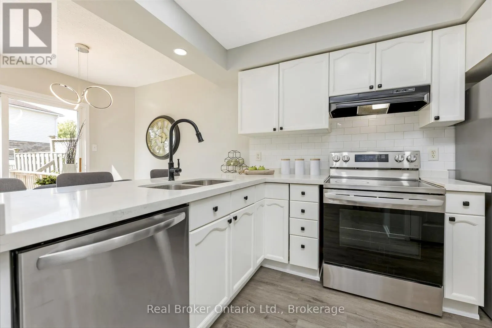 122 SILURIAN DRIVE