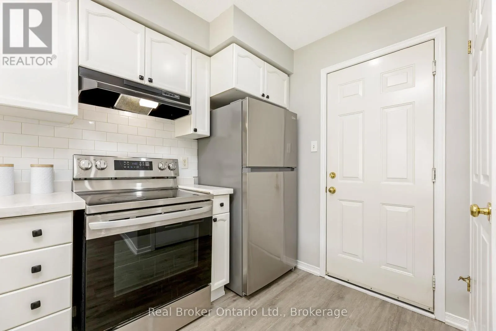 122 SILURIAN DRIVE