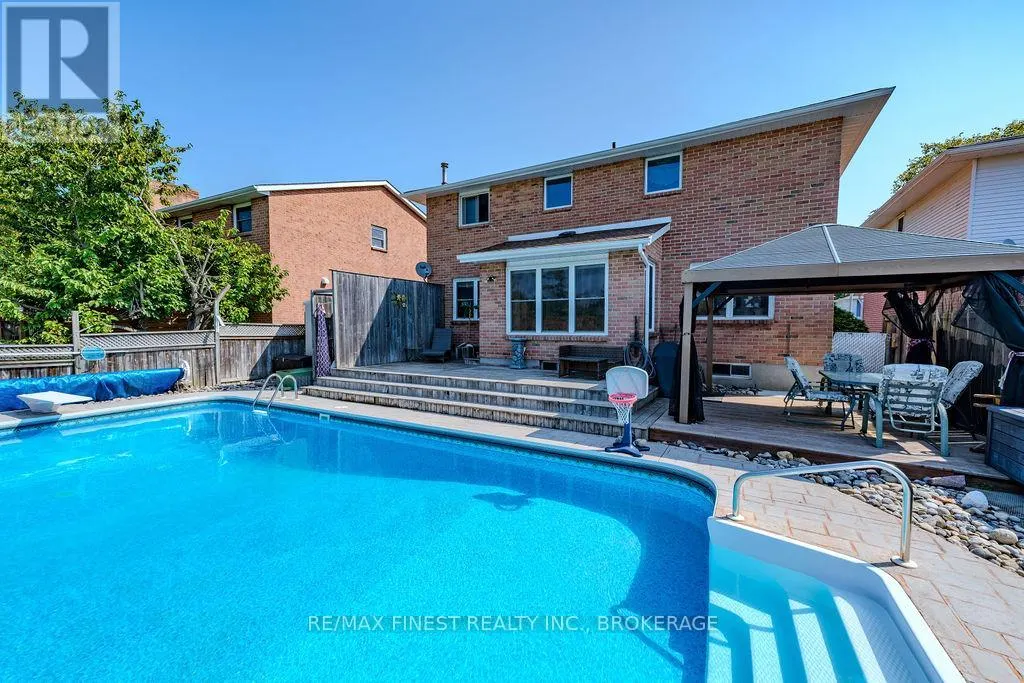 1106 WINTERGREEN CRESCENT