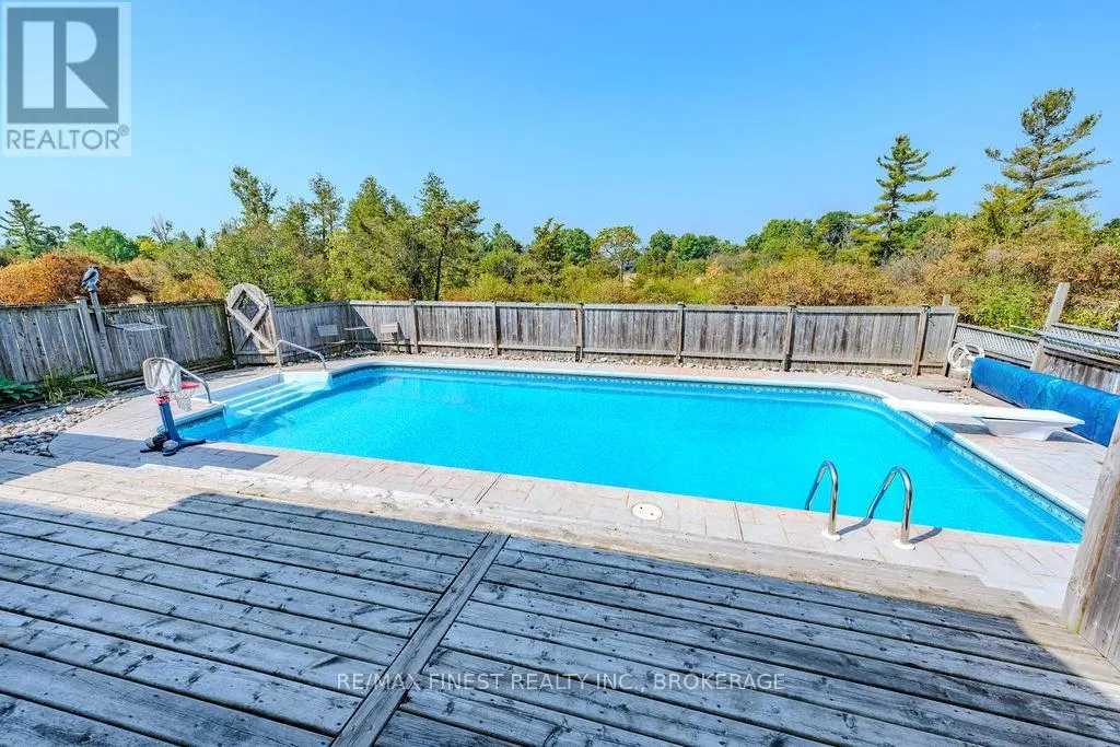 1106 WINTERGREEN CRESCENT