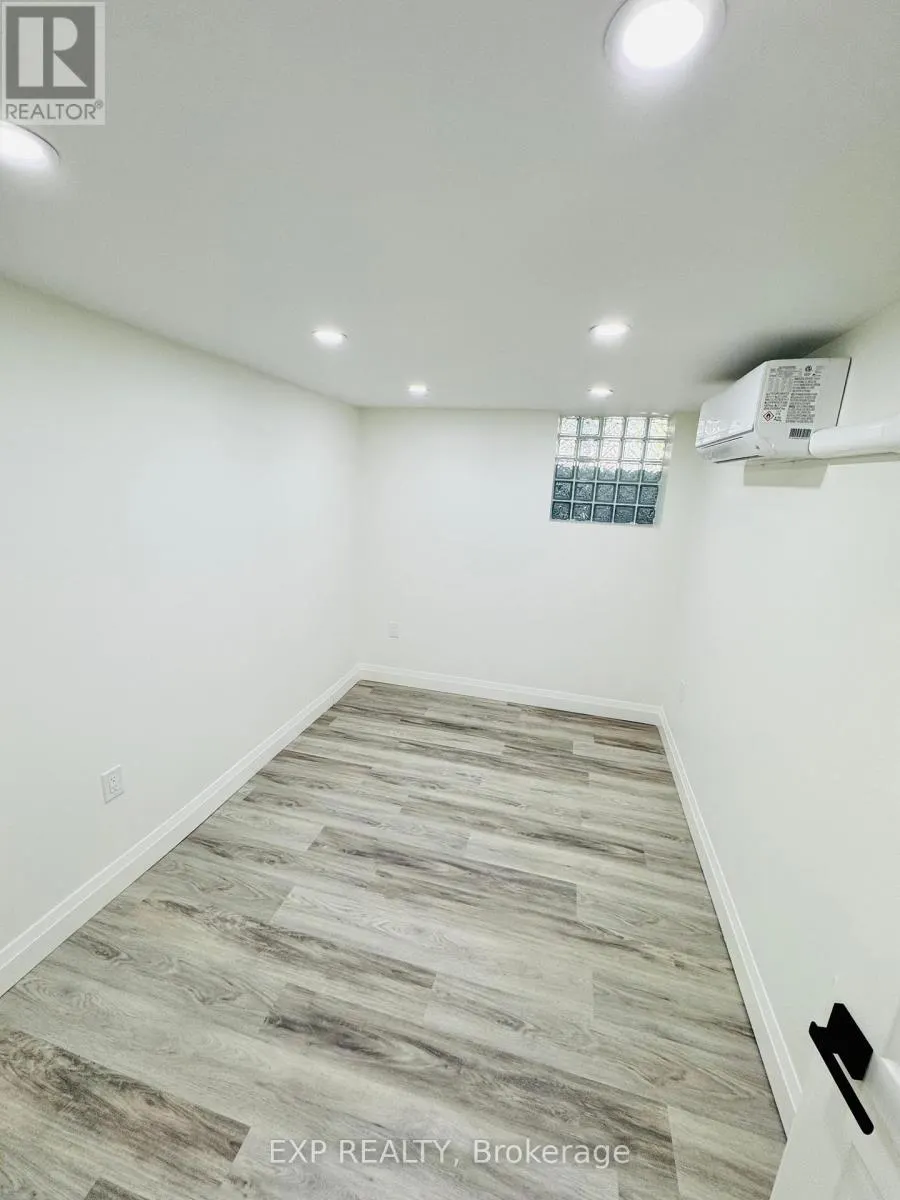 3 - 6 CRAIG DRIVE N