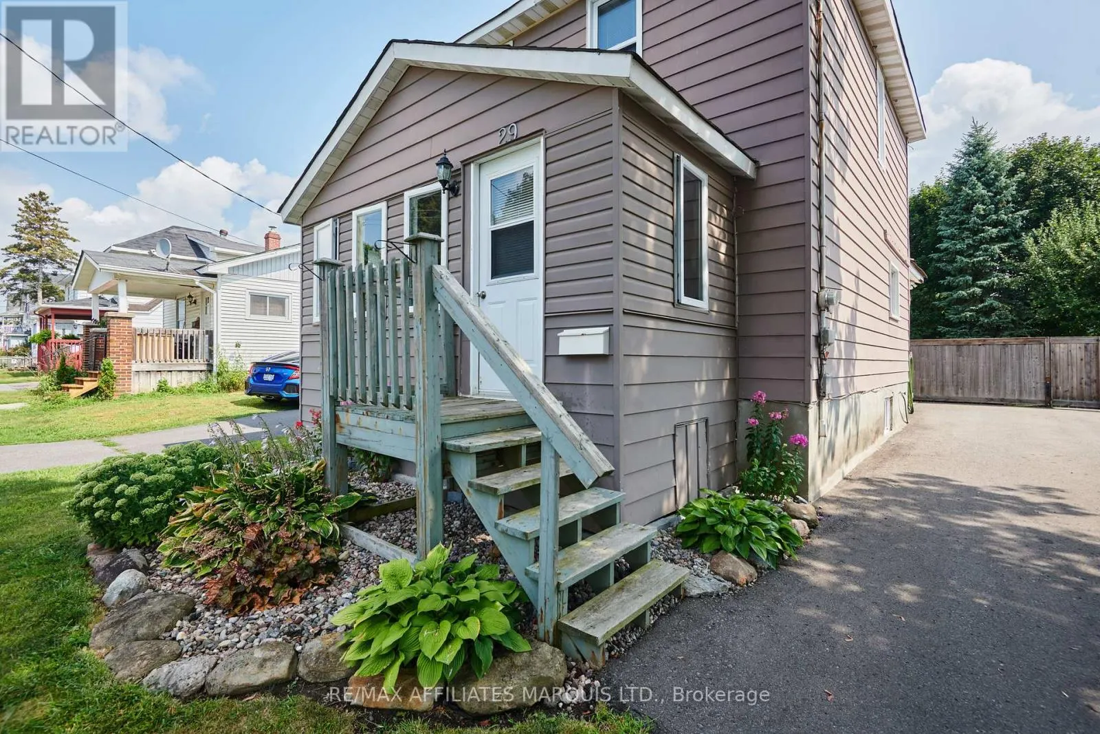 29 LEFEBVRE AVENUE